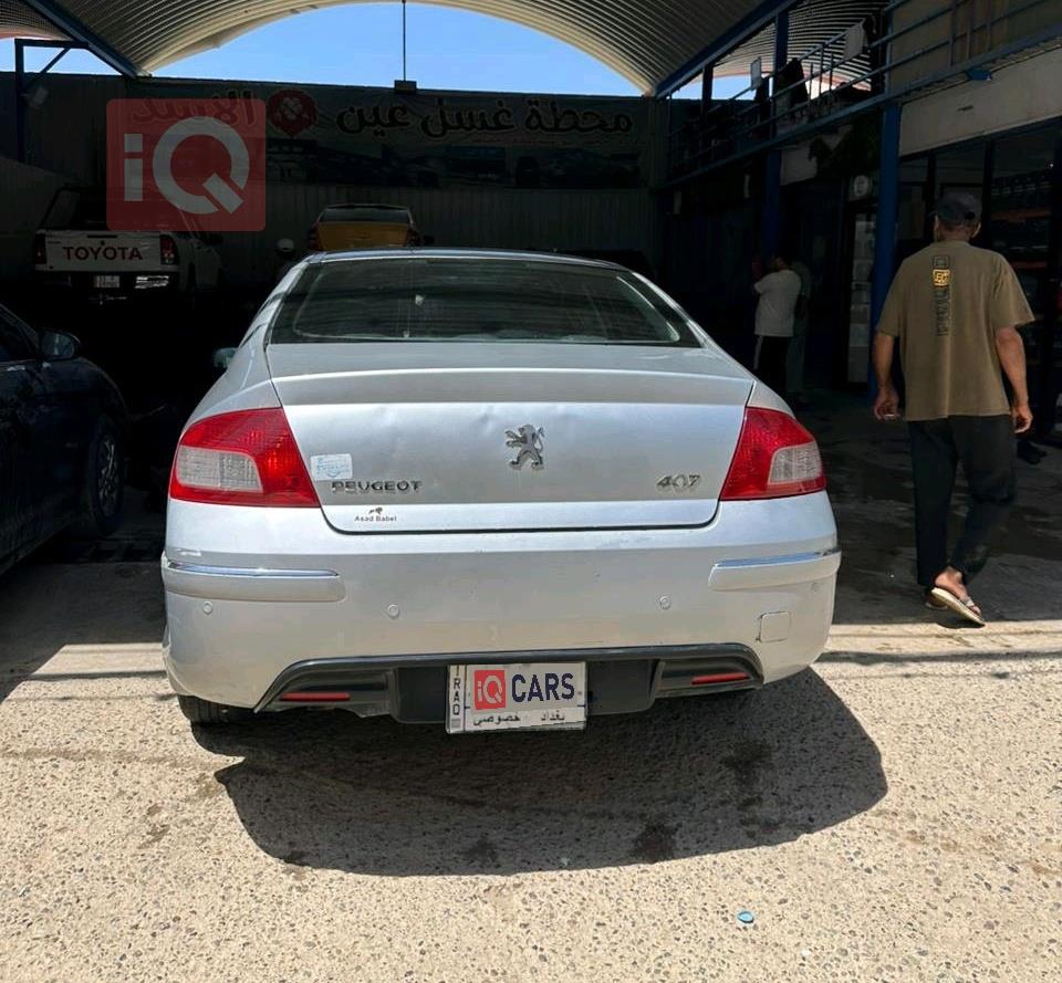 بيجو 407